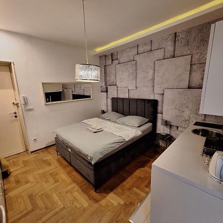 Square M. Apartment Belgrade Exterior photo